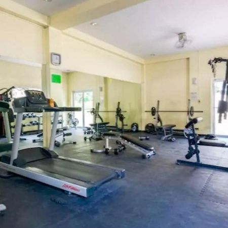 Chateau Elysee A3 Near Airport Wifi Kitchen Paranaque City Экстерьер фото